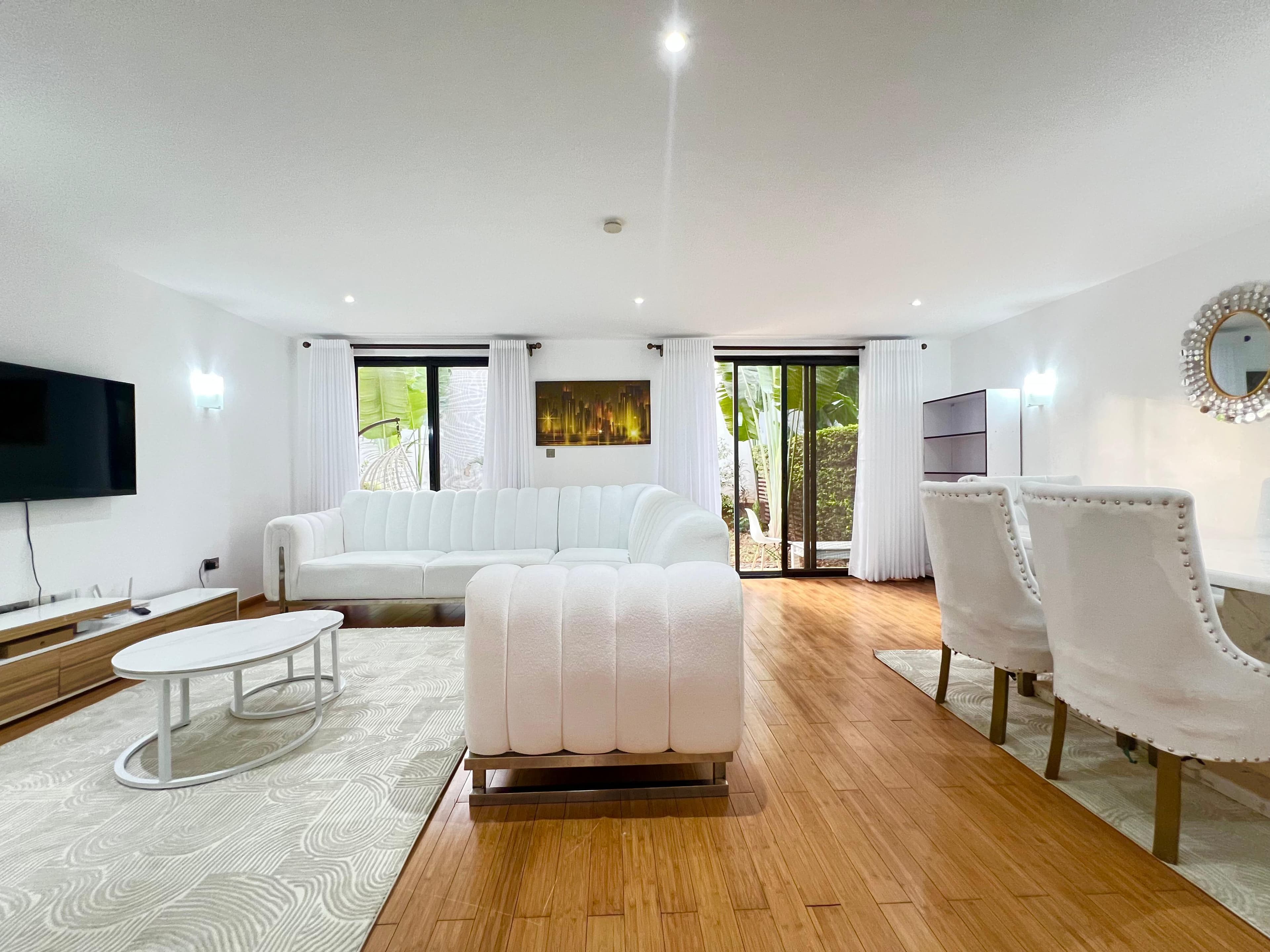 4 BEDROOM VILLA,GARDEN CITY