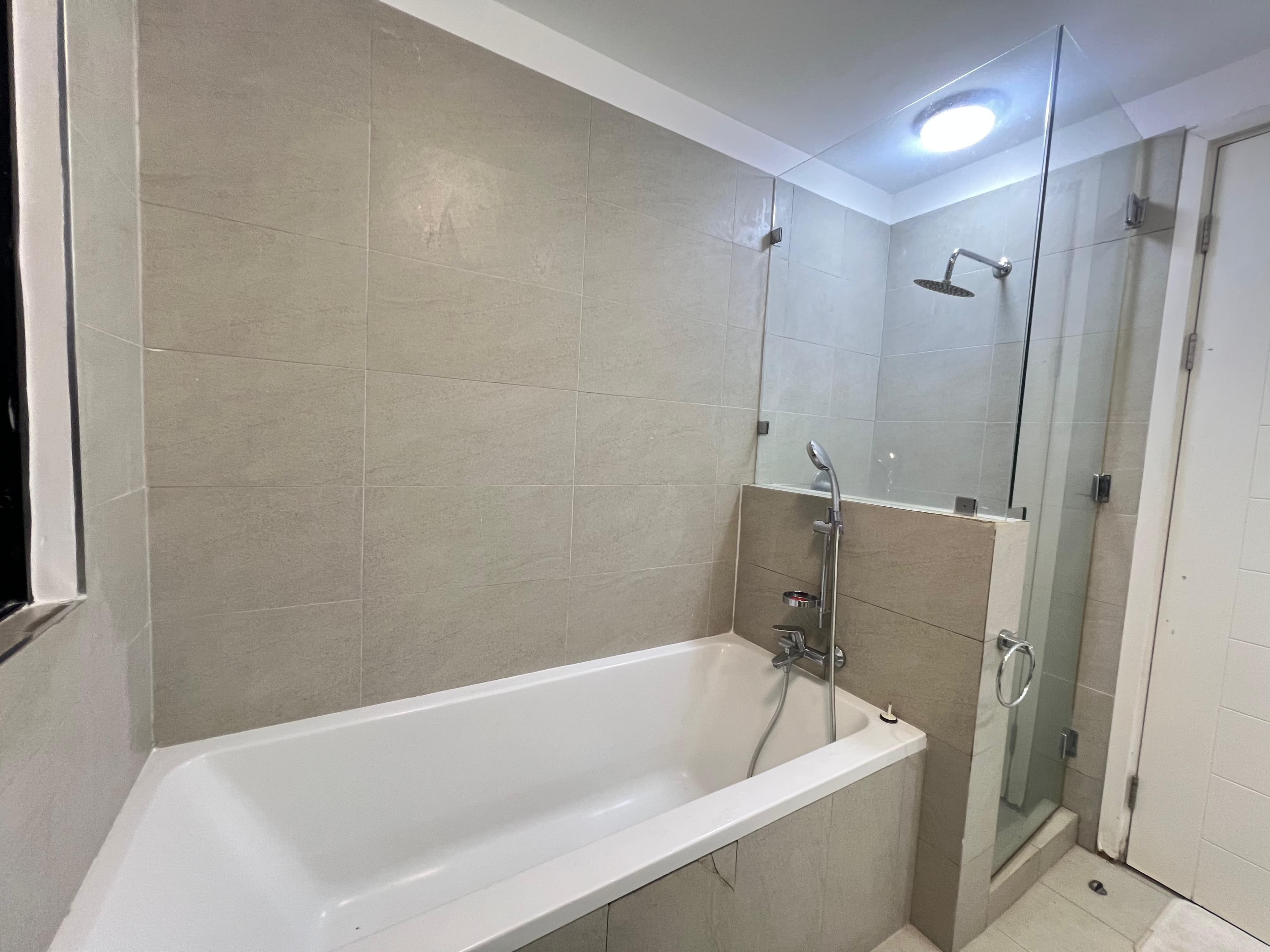 4 BEDROOM VILLA,GARDEN CITY
