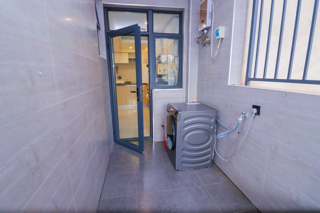 LAVINGTON, 2 BEDROOM