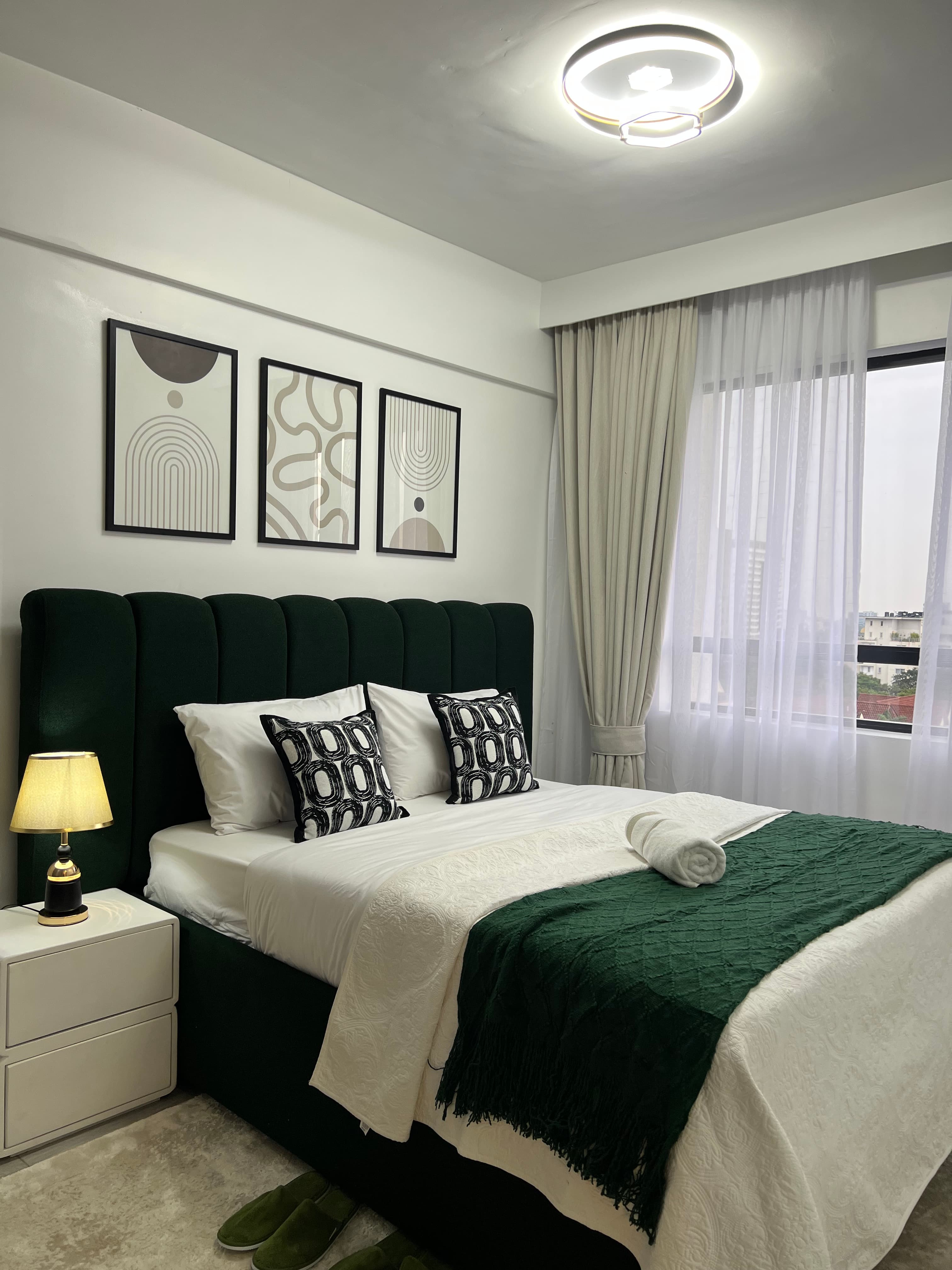 LAVINGTON,2 BEDROOM
